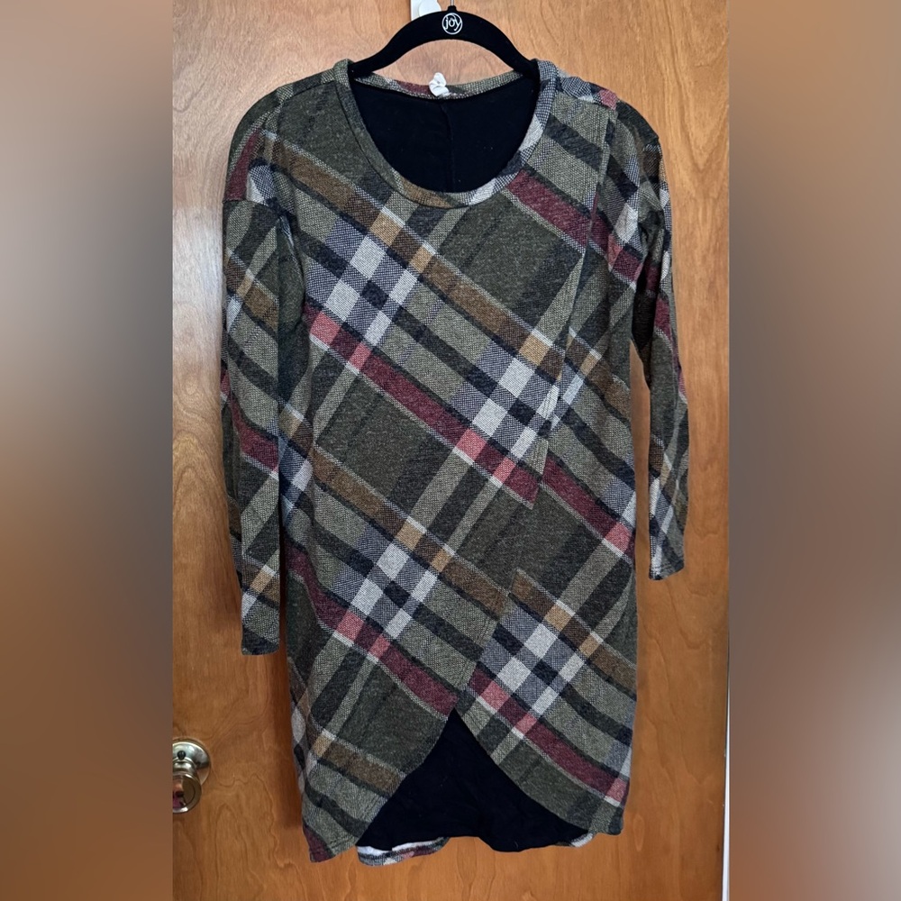 Hello MIZ Black Plaid Maternity Tunic or Dress - Size: M